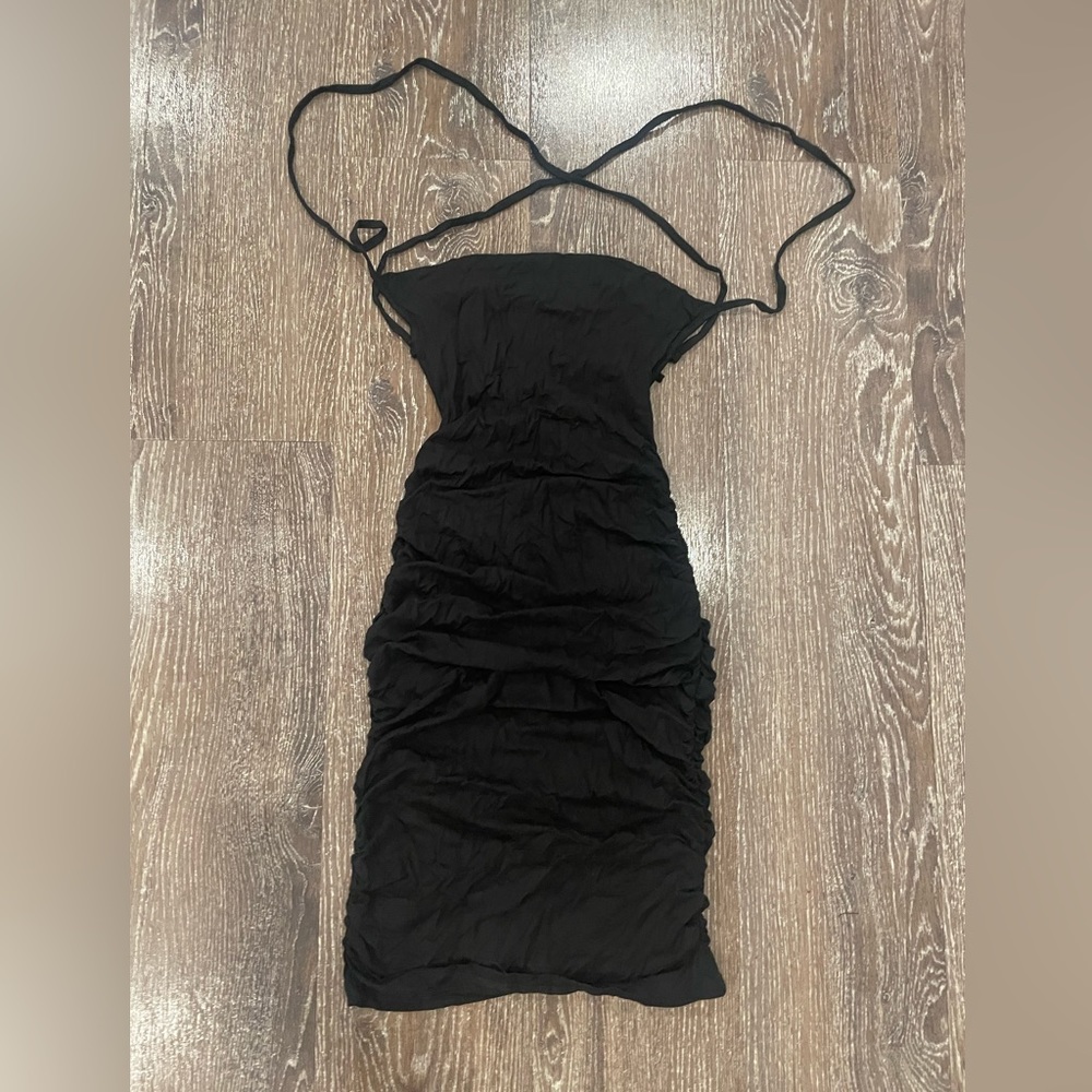 Very cute rouched dress!